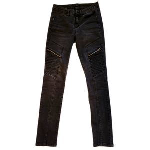 Metaphor Size 4 woman's straight leg jeans with edgy seams and zip pockets black